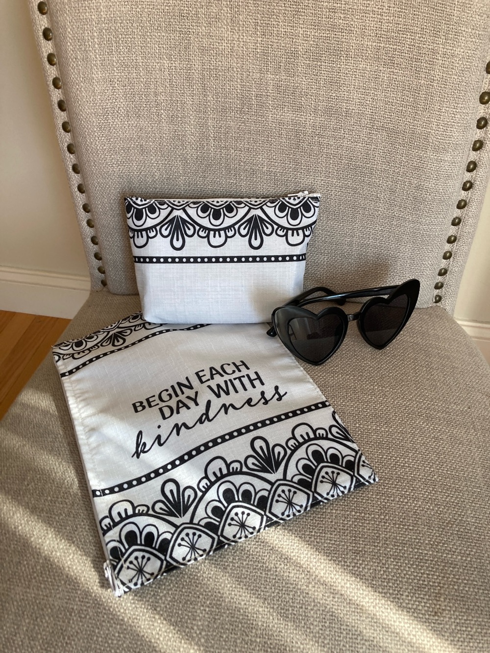 Black & White Inspirational Pouch Set